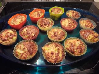 Muffins au son d'avoine, saumon et courgettes