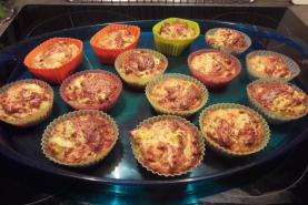 Muffins au son d'avoine, saumon et courgettes