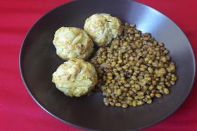Boulettes de poulet et zembériques au massala